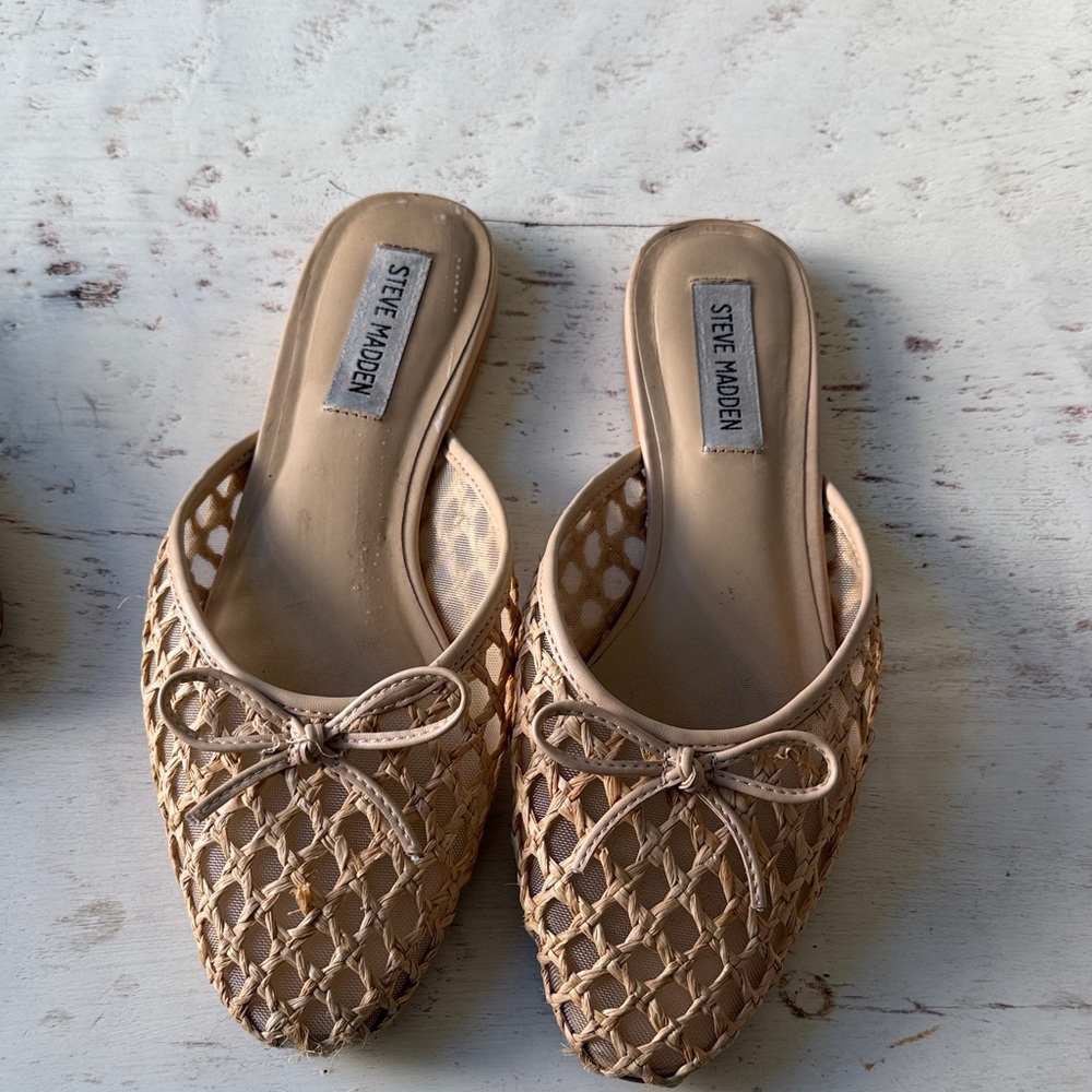 Steve Madden Tan Woven Bow-Accent Slip-On Mules